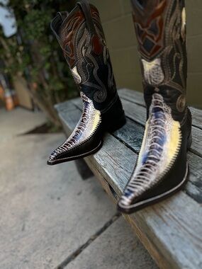 Authentic Genuine Ostrich Leg With Snip Toe Western Cowboy Boots In Size 9.5 EE